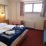 מלון Tuerlwand 3*
