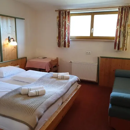 Tuerlwand 3* رامساو أم داتشستين