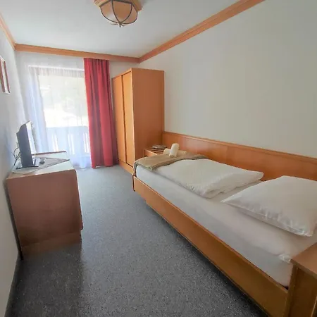 Tuerlwand فندق