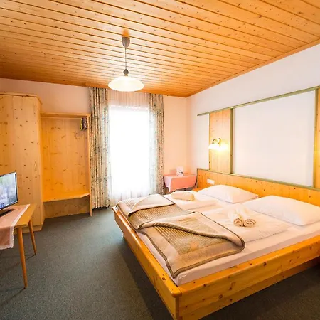 Tuerlwand 3* رامساو أم داتشستين