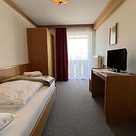 فندق Tuerlwand